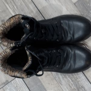 Steve Madden boots/ girls sz 3/clean/ excellent condition